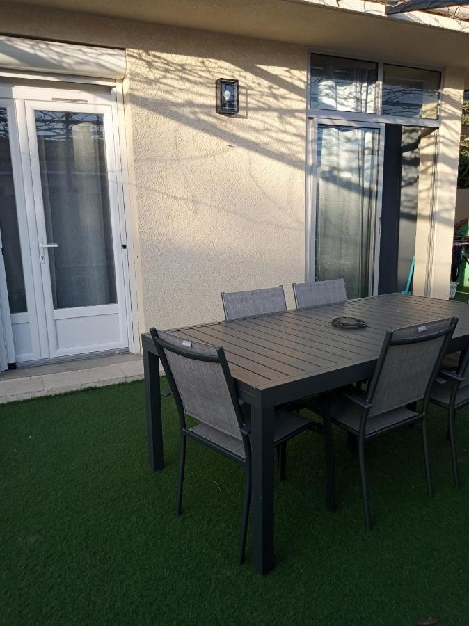 Villa J Et V Bédarrides Zewnętrze zdjęcie